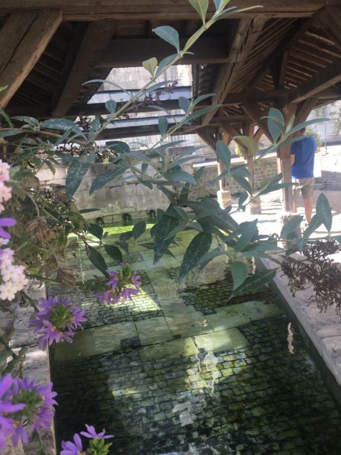 La Parenthese Du Capucin Apartman Honfleur Kültér fotó