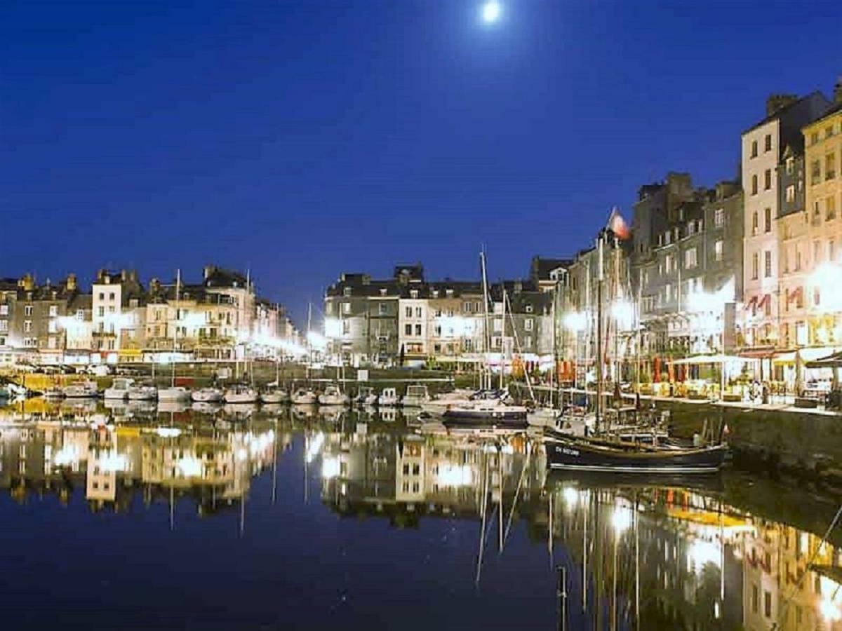 La Parenthese Du Capucin Apartman Honfleur Kültér fotó